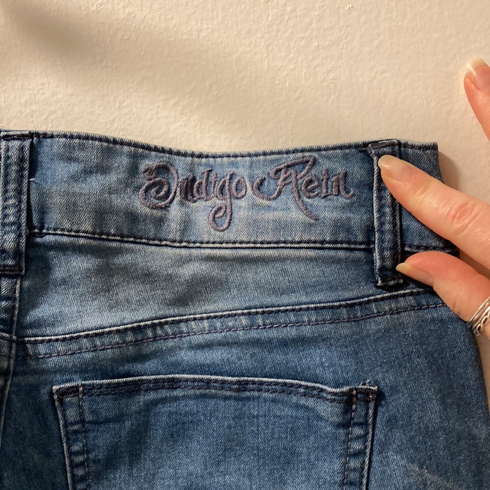 Indigo Rein Jeans - Picture 3 of 4